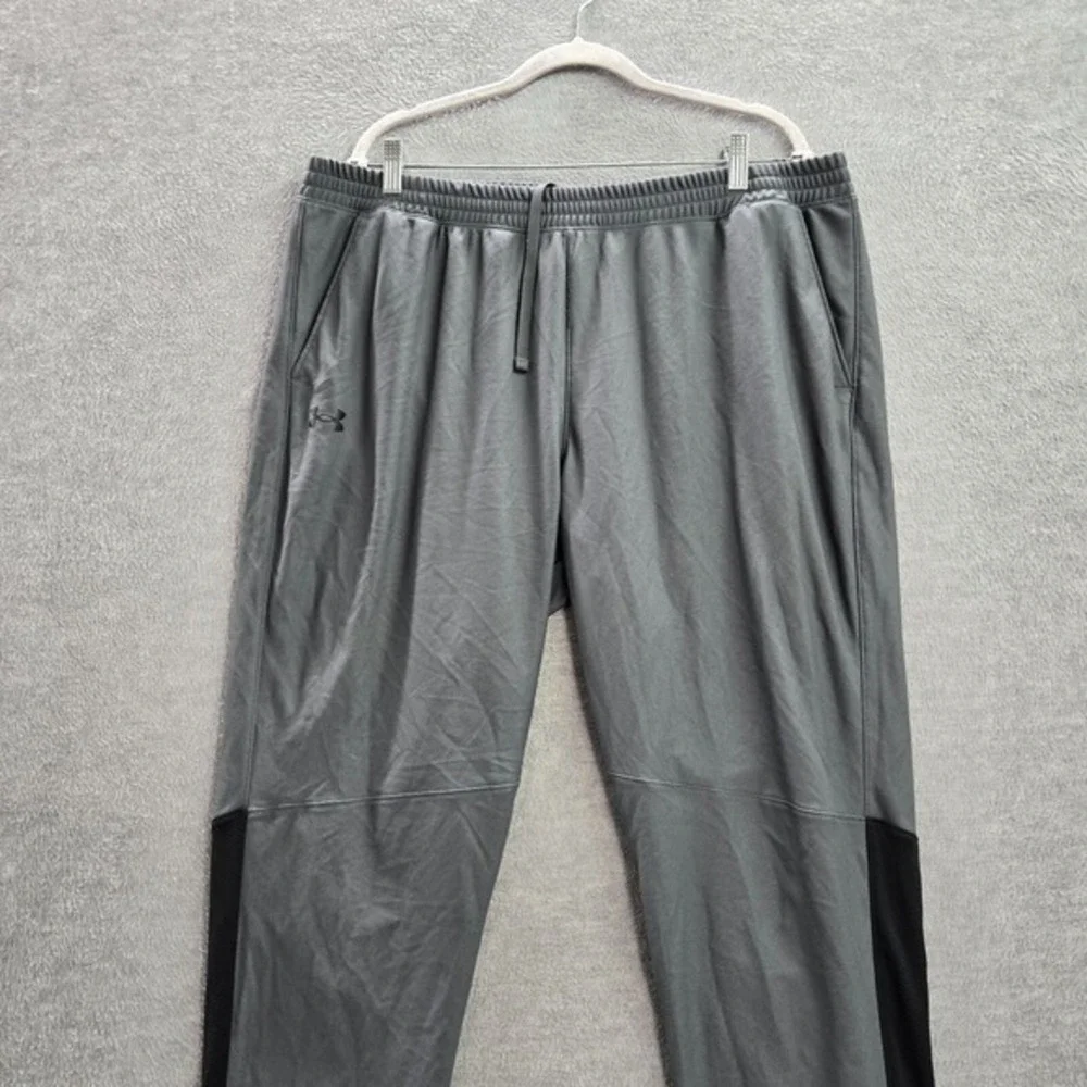 Under Armour Men Activewear Track Pants 2XL Gray Colorblock‎ Fitted Drawstring
